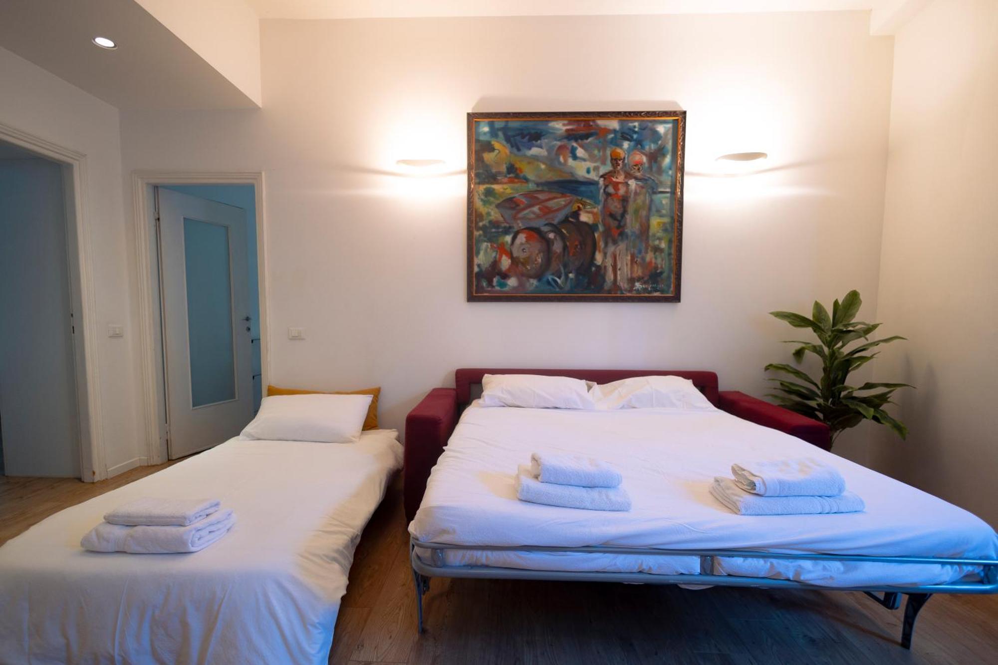 The Lantern Flat - Darsena Area Apartment Milan Bagian luar foto